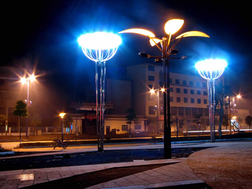 Suggestions for solving glare problems of LED road lighting applications