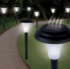 Garden Creations Solar-Powered LED Accent Light
