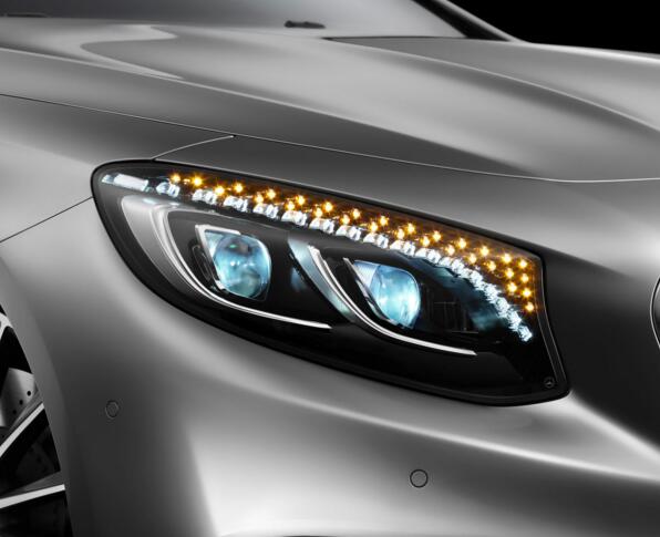 Mercedes-Benz S-class shows the new LED headlights