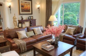 Color compensation technique for LED shelf lighting