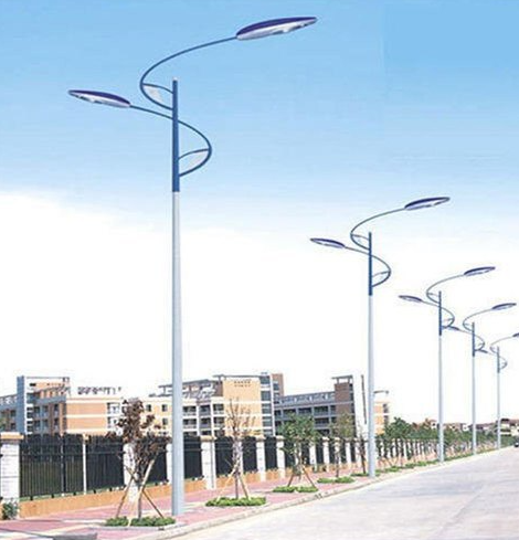 Smart light poles light up the 100 billion market