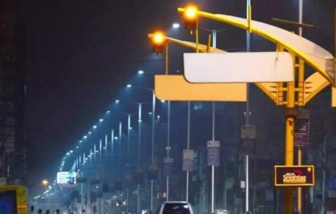 54 main and secondary roads in Nanchang were upgraded to LED street lights