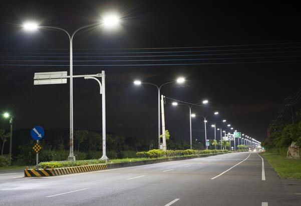 More than 220,000 street lights in Tainan City were replaced with LED lights
