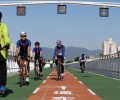 The dedicated bicycle road in Beijing’s Changping District extends the lighting hours of street lights