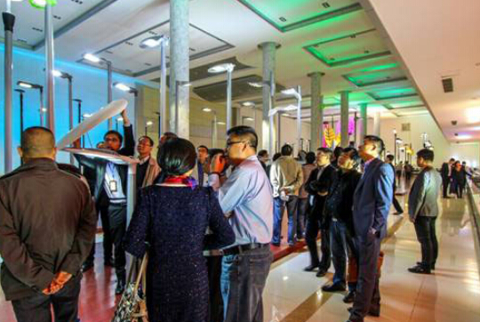LED lighting industry is facing enormous challenges