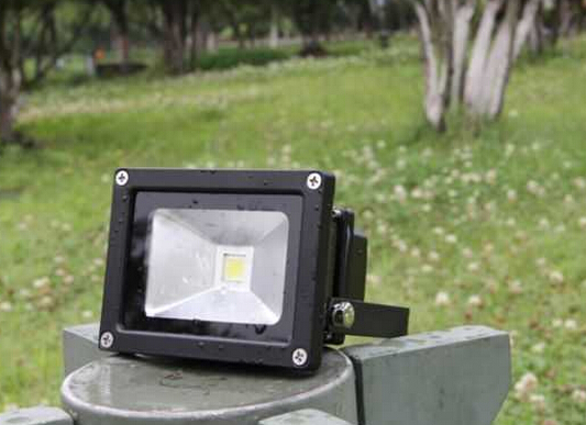 Domestic LED lighting output value exceeded 300 billion yuan