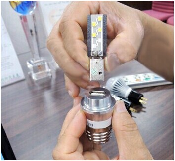 Plug and Play LED bulbs