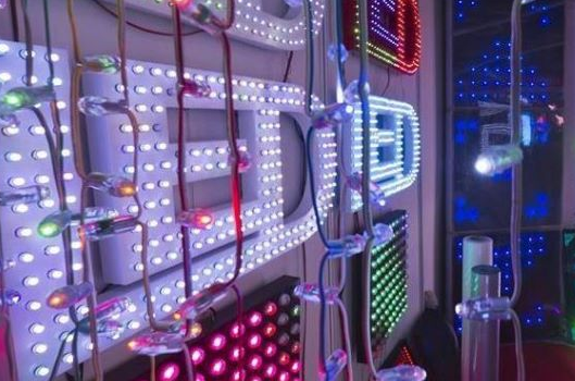 2015 three new LED lighting industry trends