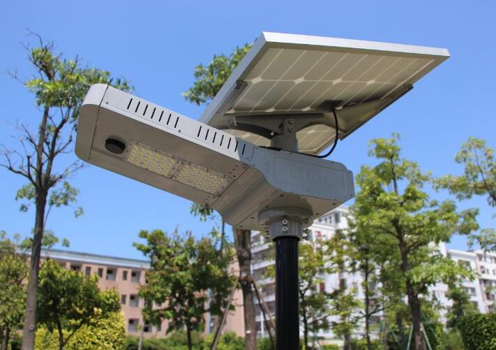 Solar LED street lamp application more and more widely