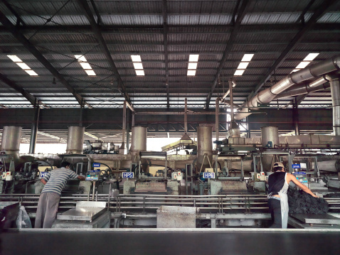 LED lighting enterprises fought in industrial lighting
