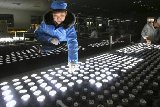 Who will be the king of China 's LED lighting business in 2017
