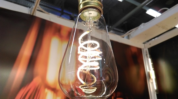 LED filament light development direction