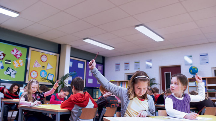 Classroom LED lighting selection more focus on quality