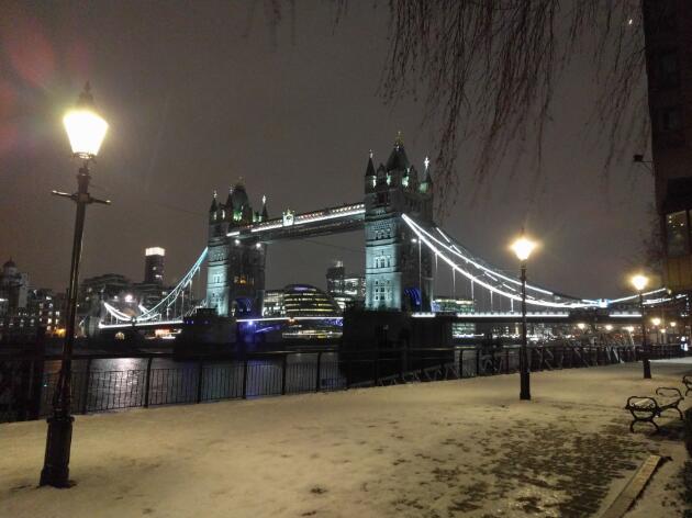 Lasana Gold Bridge LED Street Lights