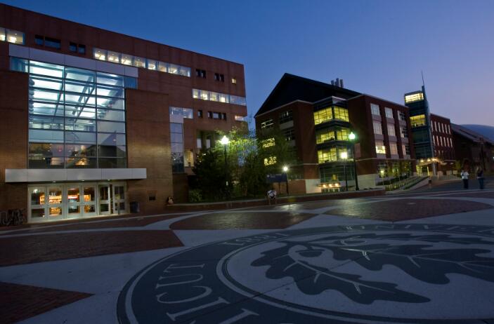 How Outdoor Lighting Meets the Unique Needs of University Campuses