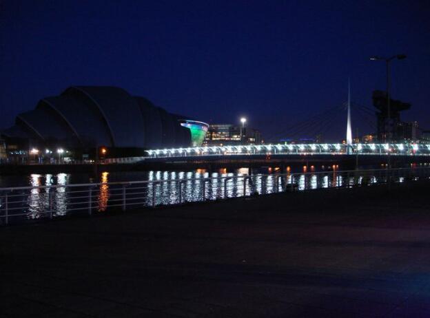 Color Kinetics LED lighting adds luster to the night view of the Pearl River
