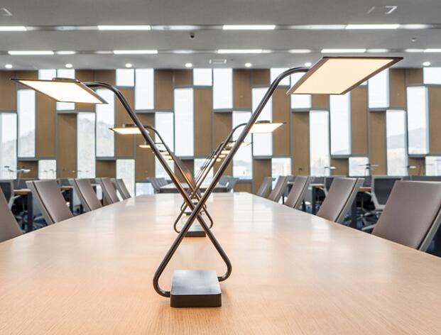 LG plans to launch LED lighting products that emit less blue light