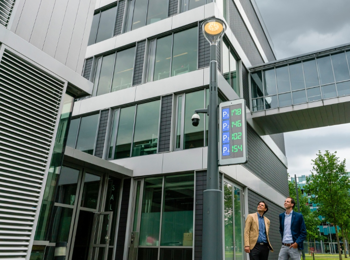 "5G + Smart Street Light" Helps China's Smart City Construction