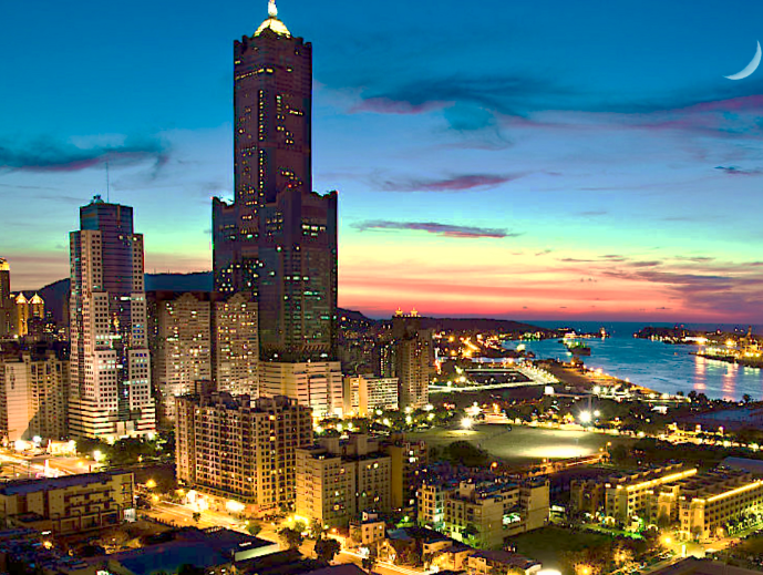 Kaohsiung will eliminate the remaining 120,000 traditional street lights and replace them with energy-saving LED street lights