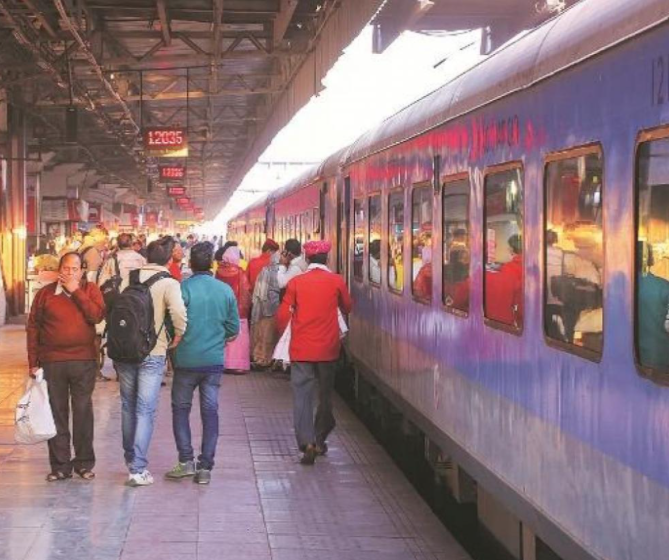Indian Railways will install LED lights
