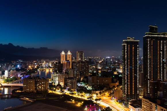 Street lights in Kaohsiung are fully LED