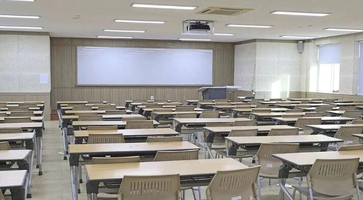 Dongguan carries out on-site acceptance work for classroom lighting equipment renovation in 2022