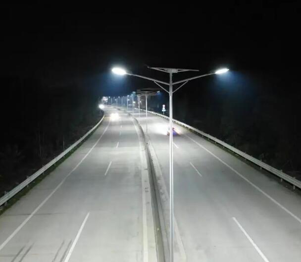 G359 national road lights are all on