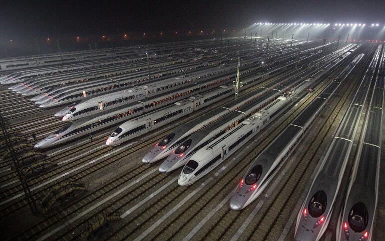 Guinan high-speed railway tunnel lighting project successfully completed