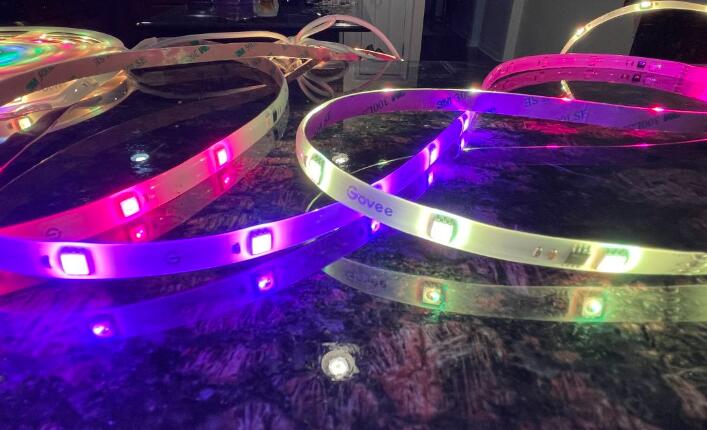 ST Advanced Controller Improves LED Lighting Performance