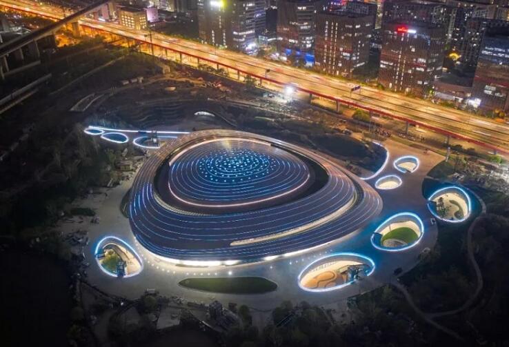 The night scene lighting between Xintang and Sanbao ship locks in the east section of Hangzhou Canal City will be newly installed