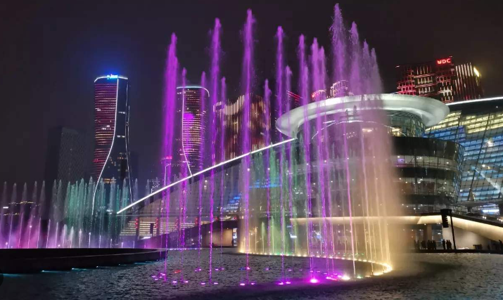 Qujiang Yungu Scenic Area Light Show Upgraded and Debuted