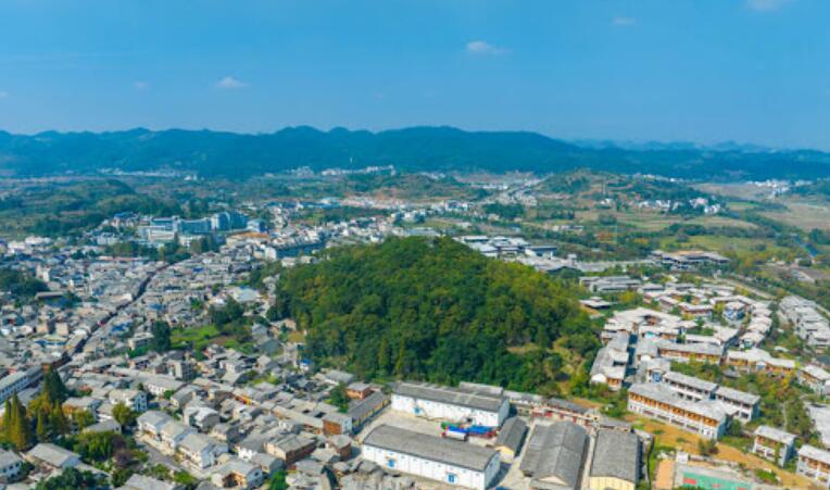 Street lights are replaced in Xixiu District, Anshun, Guizhou to protect citizens’ travel