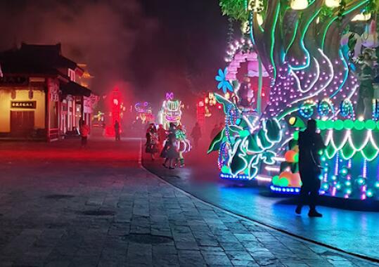 Installation of lighting on Zhanqian West Road, Xinyu, Jiangxi
