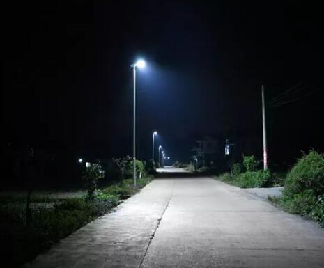 Shidian County, Baoshan City, Yunnan Province installs street lights