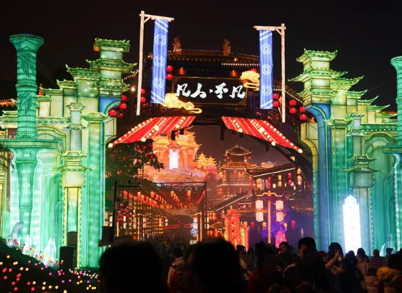 Sichuan Zigong's 867-Meter Binhu Road Lighting Project Resolves Residents' Concerns