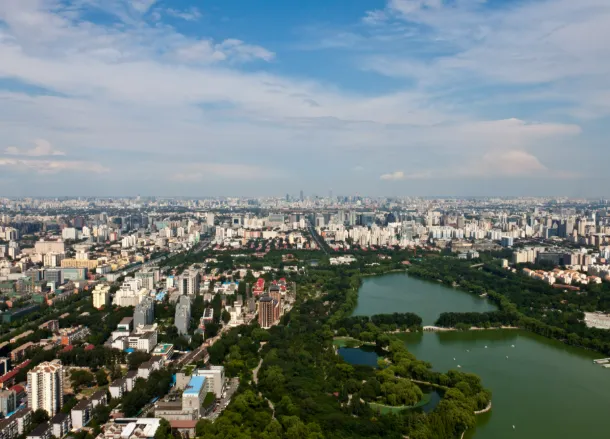 Beijing's Haidian District Fourth Ring Road Transformed into a "Light and Shadow Corridor"