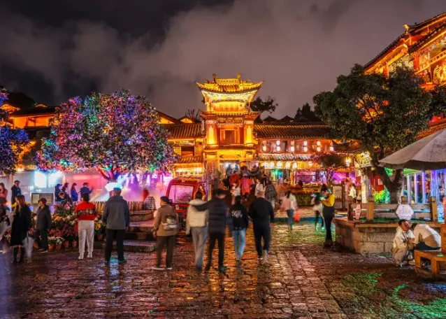 Purple protective lights illuminate Lijiang, Yunnan