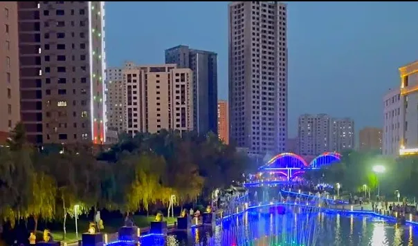 Pishan County, Hotan Prefecture, Xinjiang Advances Streetlight Renovation and Maintenance