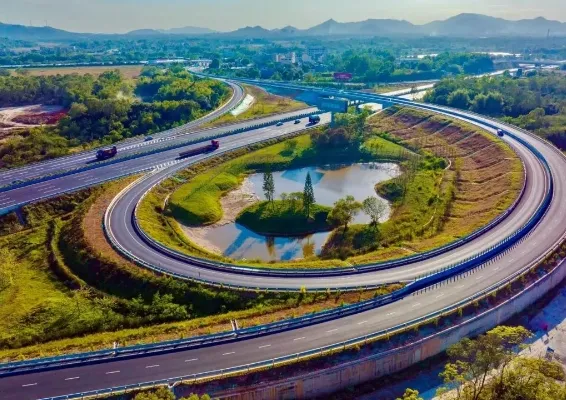 Installation of Additional Lighting Facilities on Yangjiang-Maoming Expressway in Guangdong