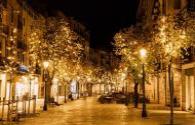 Road lighting in Yili, Xinjiang creates a bright night scene