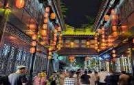 Street lamps in Jiangyang District, Luzhou, Sichuan Province, have been transformed into dust suppression "artifacts"