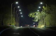Tax reduction and fee reduction help traditional lighting transformation and upgrading